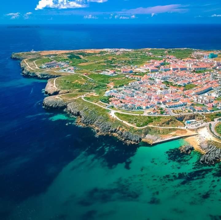 Savana House Peniche Hotel Eksteriør billede